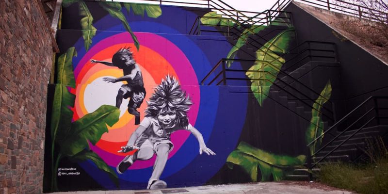 Mural exterior niñas en etxauri