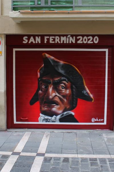 Mural exterior en Pamplona Cara Vinagre