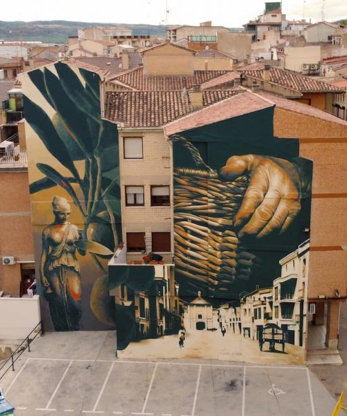 Mural exterior Peralta