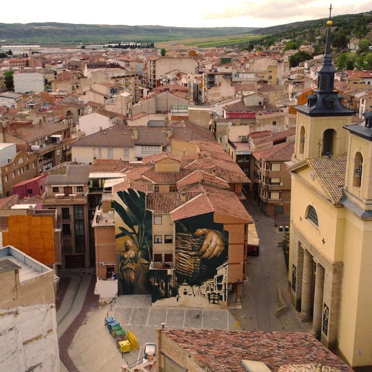 Mural exterior Peralta vistas del pueblo