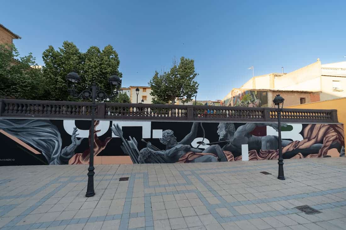 Mural exterior en Villafranca Festival