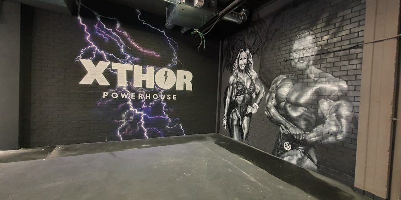 Mural gimnasio Xthor