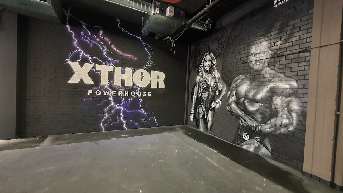Mural gimnasio Xthor