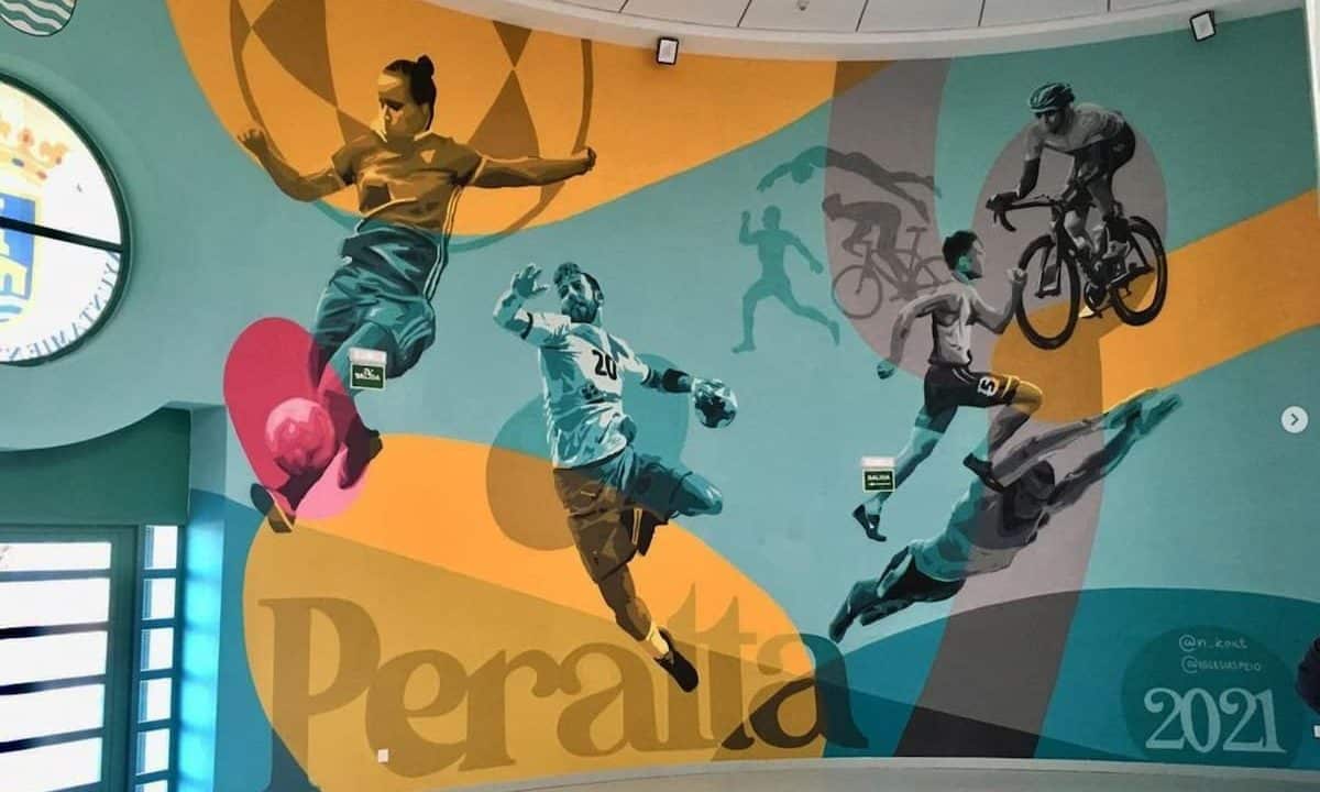 Mural interior polideportivo Peralta